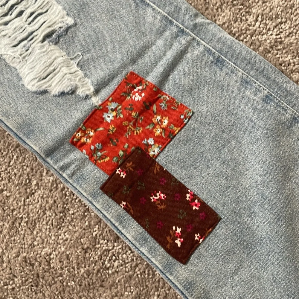 CIDER⚡️Cute Patchy Denim Jeans Size Small - Picture 6 of 14